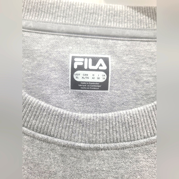 Fila Crew Neck Sweater. Never been worn! SIZE XL - Picture 2 of 4